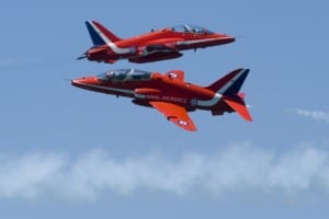 Synchro Pass RAF Red Arrows
